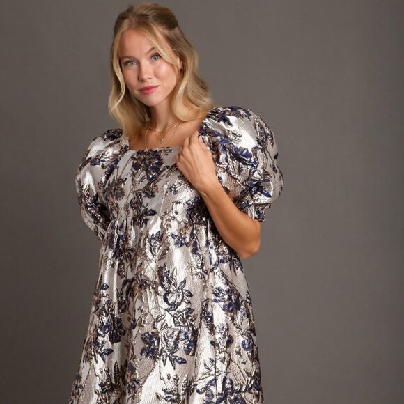Umgee USA Dresses & Skirts - Umgee Metallic Jacquard Puff Sleeve Dress